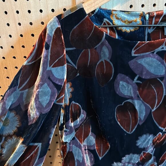 Ann Taylor L/S Velvet Material Shift Mini Dress - Picture 3 of 8